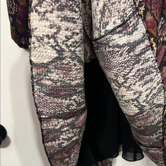 Rebecca Taylor Brown and Pink A-line V-neck Silk Snakeprint Dress Size 2 - Picture 6 of 9